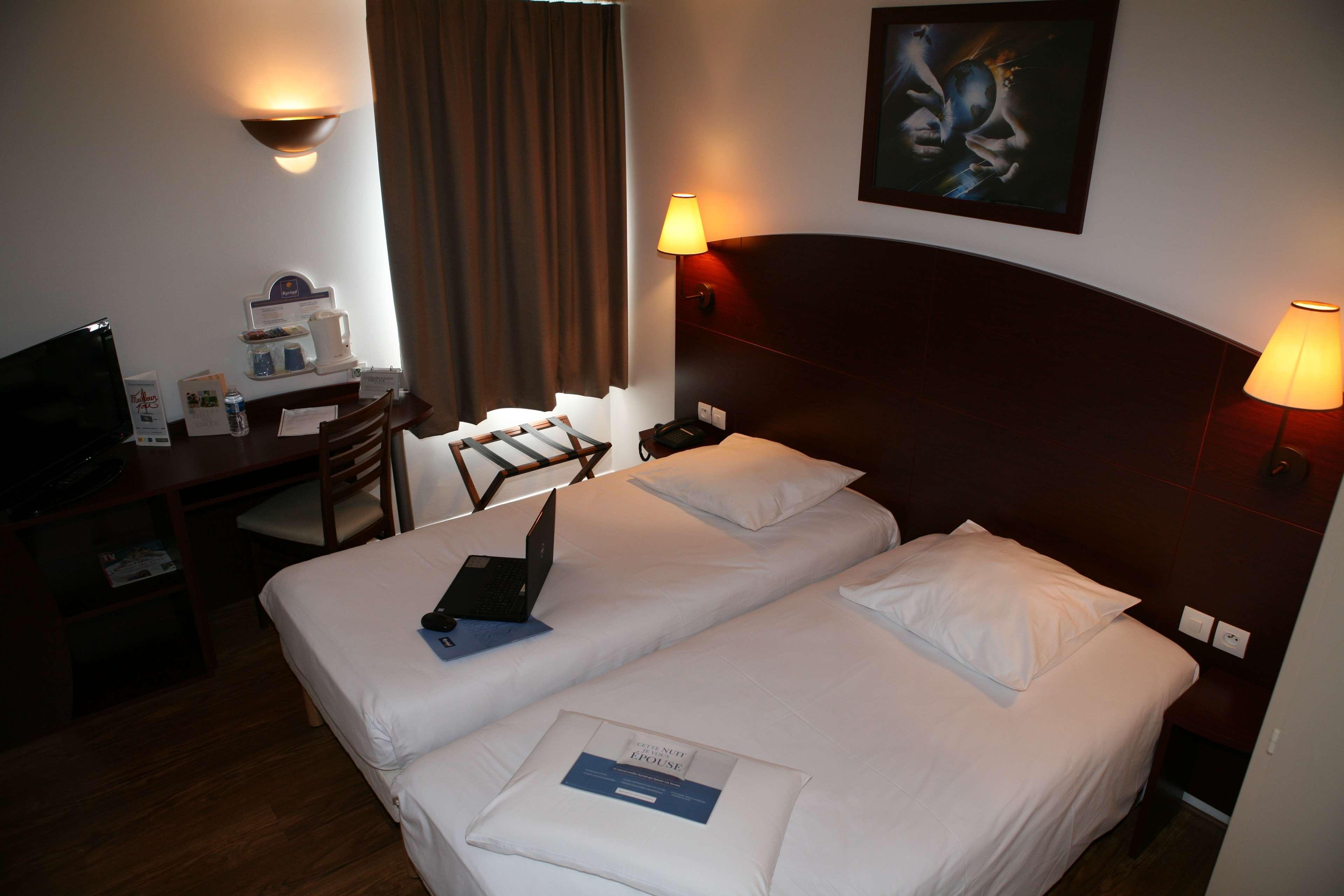 Kyriad Chateauroux Bagian luar foto
