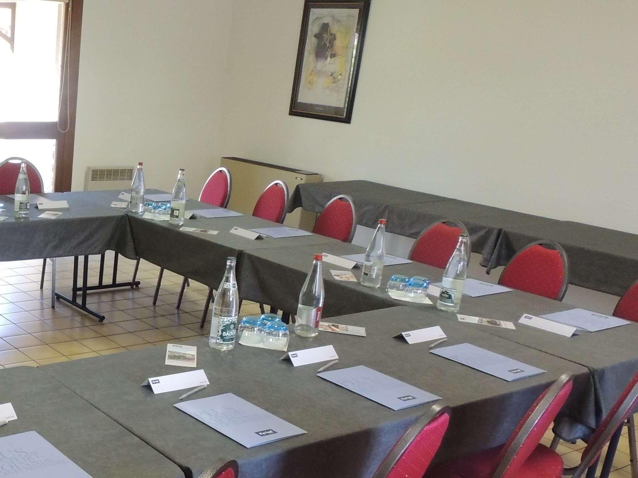 Kyriad Chateauroux Bagian luar foto